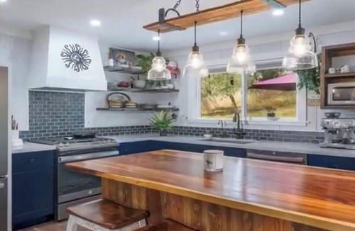Woods Bay House | Flathead Lake 5 bedroom cottage