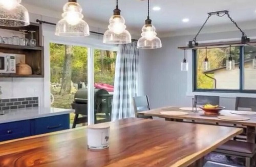 Woods Bay House | Flathead Lake 5 bedroom cottage