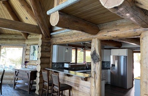 Finley Point House | Flathead Lake cabin with beachfront, stunning views