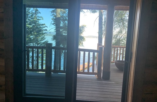 Finley Point House | Flathead Lake cabin with beachfront, stunning views