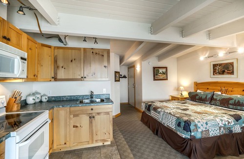 Polson Condo | Flathead Lakefront Studio!