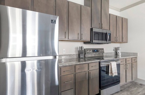 Manor Apartment | Flats 1BD 5 - One Bedroom Apartment, Sleeps 2