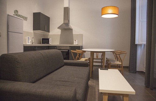 El Pilar Apartment | Flats Friends Soho Suites 2 dormitorios adapted ground floor
