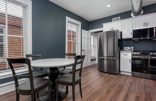 Harrisburg Apartment | Flats on Front - Riverfront Gem, Fast Wi-Fi, 3F