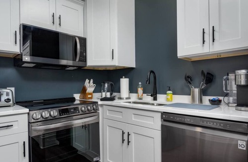 Harrisburg Apartment | Flats on Front - Riverfront Gem, Fast Wi-Fi, 3F