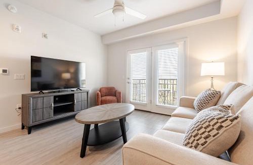 Jarrell Apartment | Flatz 1118