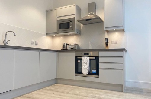 Fleet Apartment | Fleet Heights Apartment Five