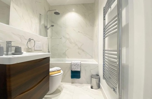 Fleet Apartment | Fleet Heights Apartment Ten