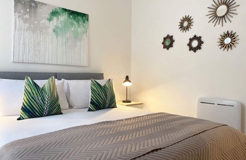 Fleet Apartment | Fleet Heights Apartment Ten