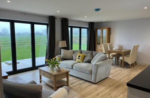 Tunstall House | Fleetwood 2 bed cottage