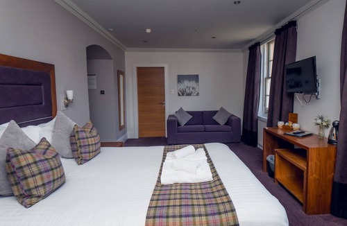 Stirling House | Fletcher's Restaurant Bar & Rooms