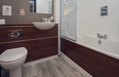 Stirling House | Fletcher's Restaurant Bar & Rooms