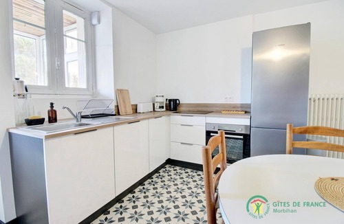 Locoal-Mendon House | Fleur D'ajonc - Locoal Mendon