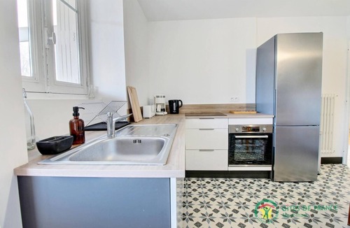 Locoal-Mendon House | Fleur D'ajonc - Locoal Mendon