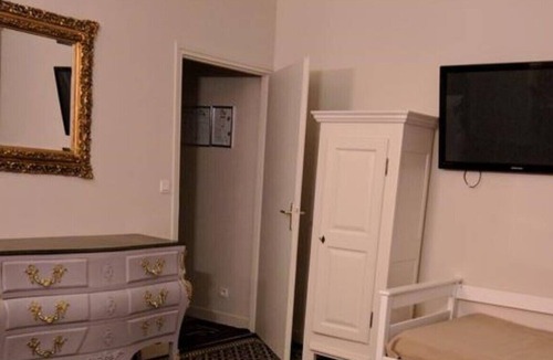 Bailleul Apartment | >>> Fleur de Lys 1 >>>