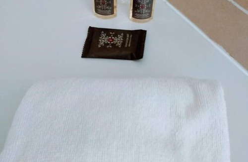 Bailleul Apartment | > Fleur de Lys 2 >