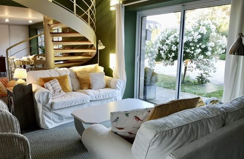 Montfarville House | Fleur & Mer