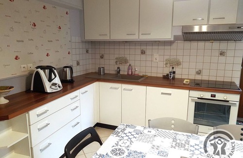 Lancie House | Fleurs de Gamay - Lancie