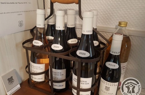 Lancie House | Fleurs de Gamay - Lancie