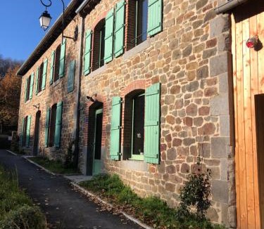 Saint-Brieuc-des-Iffs Hotel | Fleurs de lin