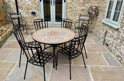 Stalbridge Cottage | Flexible Accommodation - Characterful Cottage