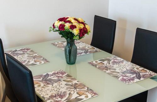 Novi Zagreb Apartment | Flexible SelfCheckIns 34 - Zagreb - Parking - Big Loggia - New