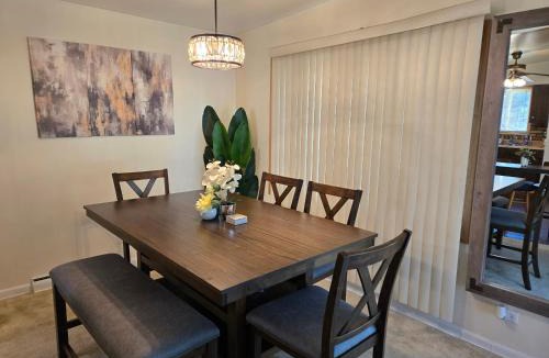 South Holland House | FlexStay