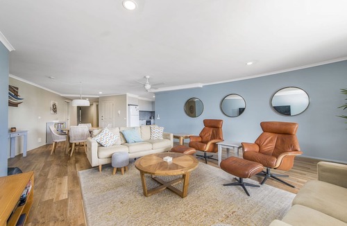 Port Macquarie Apartment | Flightdeck 301 - Hastings River & Break wall Views