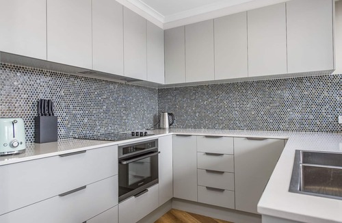 Port Macquarie Apartment | Flightdeck 301 - Hastings River & Break wall Views