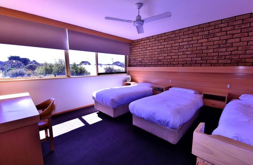 Flinders Hotel | Flinders Cove Motor Inn