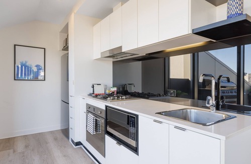 Melbourne Central Business District Apartment | Flinders Luxury Penthouse