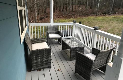 Acworth House | Flint Hill