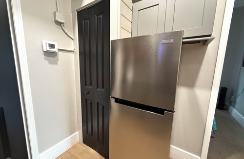 Osawatomie Apartment | Flint Hills Flat charming 2-bedroom, 1 bath apartment in Osawatomie. NEW listing