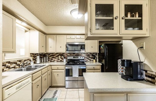 Lubbock House | Flintwood Mac