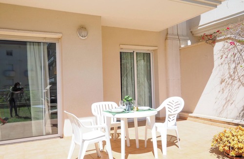 Vallpineda Apartment | Flip Flop Beach Apartment by Hello Homes Sitges
