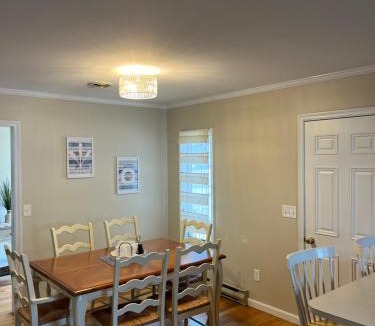 Maplewood House | Flip Flop Drop - Rehoboth Beach - Community Pool!