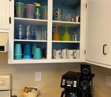 Maplewood House | Flip Flop Drop - Rehoboth Beach - Community Pool!