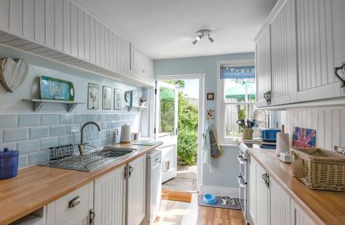 Kington House | Flo's Cottage