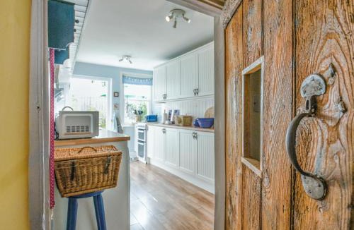 Kington House | Flo's Cottage