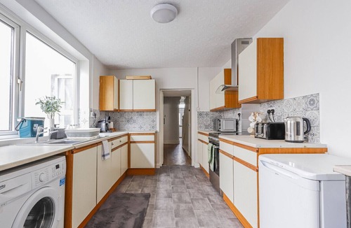 Mumbles House | Flo Suite by Koya Homes