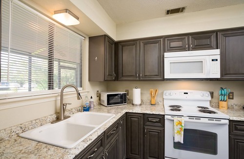 Martindale House | Floaters Oasis near the River