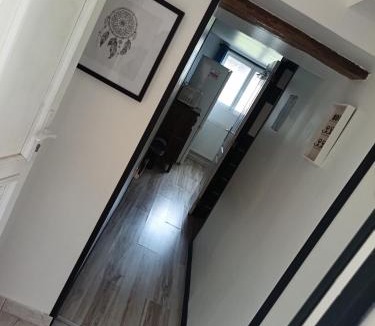 Leglantiers House | FloMar