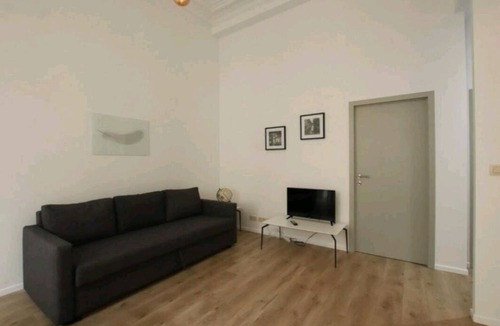 Fleury-Merogis House | Floor House in domain