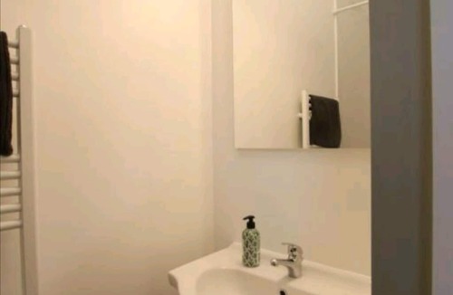 Fleury-Merogis House | Floor House in domain