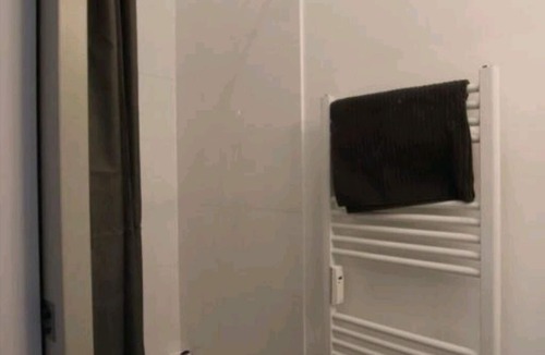 Fleury-Merogis House | Floor House in domain