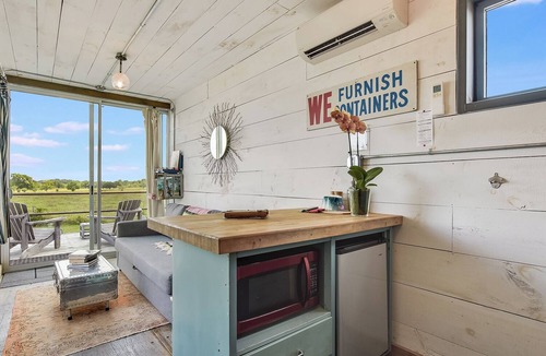 Round Top House | Flophouze Shipping Container Hotel - Houze 2