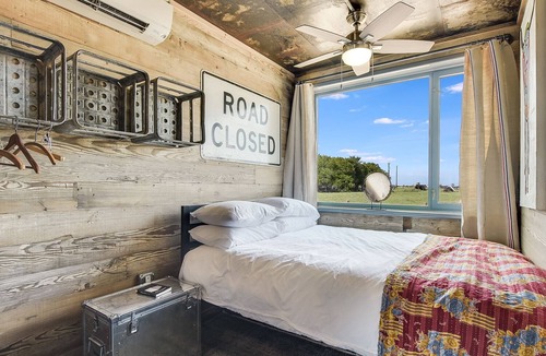 Round Top Hotel | Flophouze Shipping Container Hotel