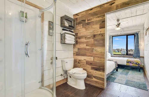 Round Top Hotel | Flophouze Shipping Container Hotel