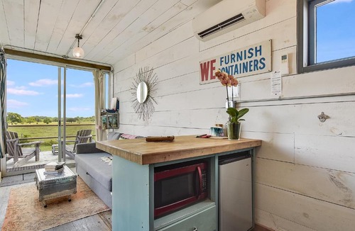 Round Top House | Flophouze Shipping Container Hotel - Houze 2