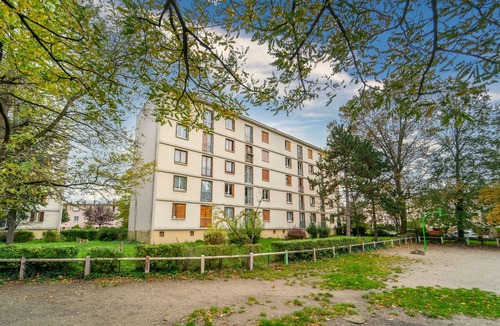 Bobigny Apartment | Florévasion - Appt pour 5